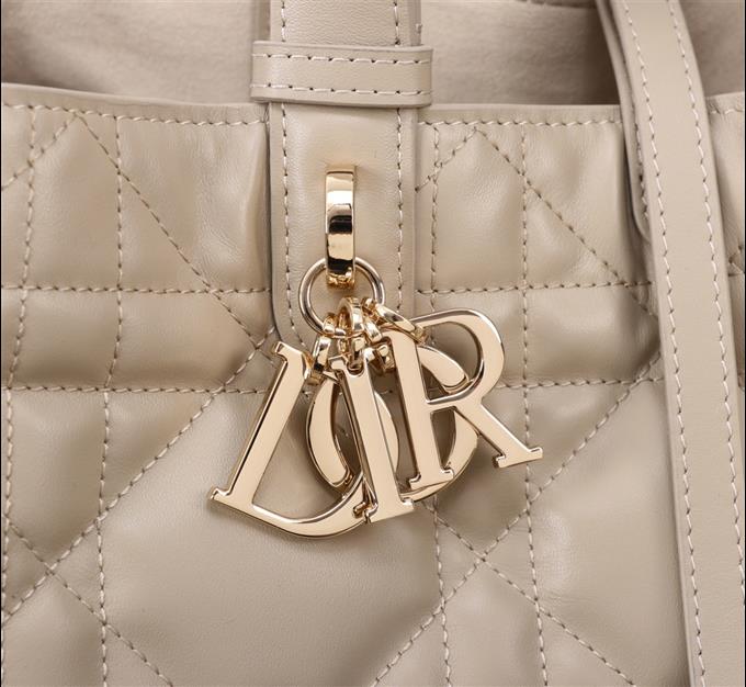 2025228Y930P212710841