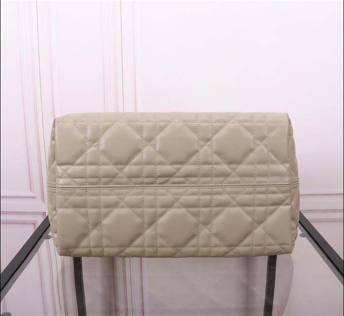 2025228Y930P212710889