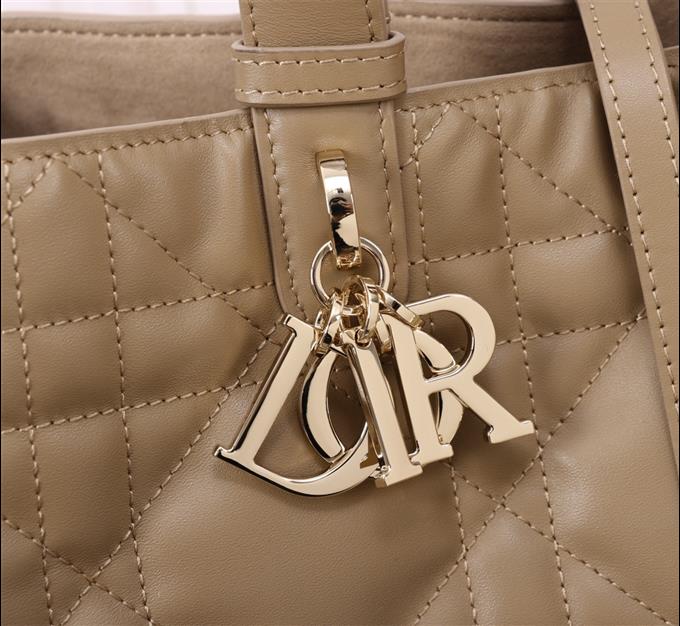 2025228Y930P212711270