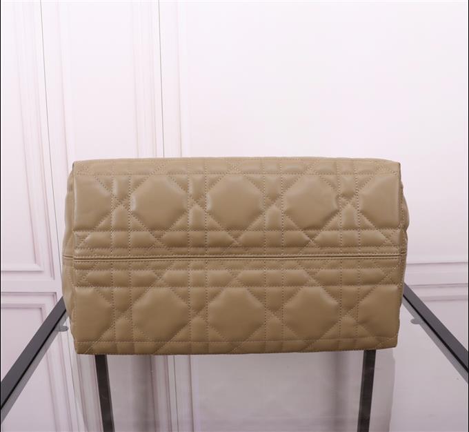 2025228Y930P212711318