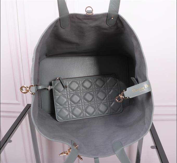 2025228Y930P212711521