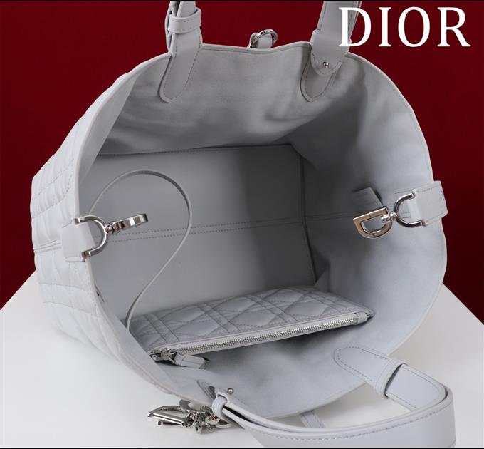 2025228Y950P212644193