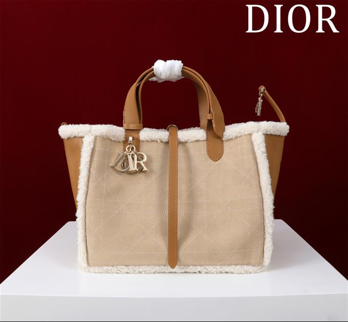 2025228Y950P212711822