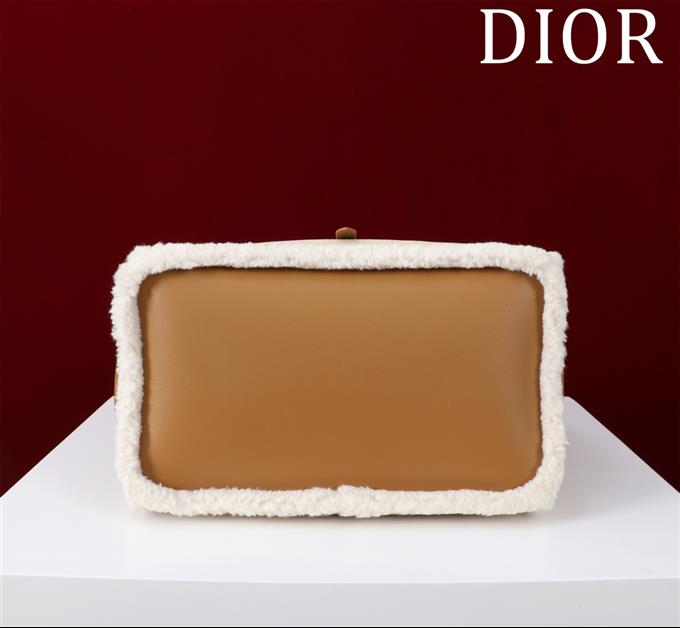 2025228Y950P212711947