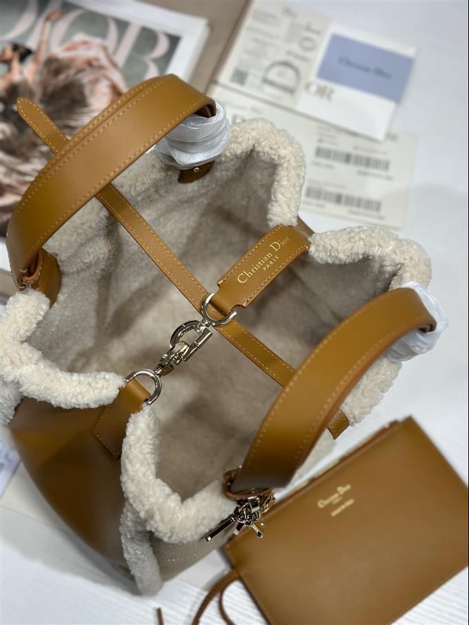 2025228Y950P212712166