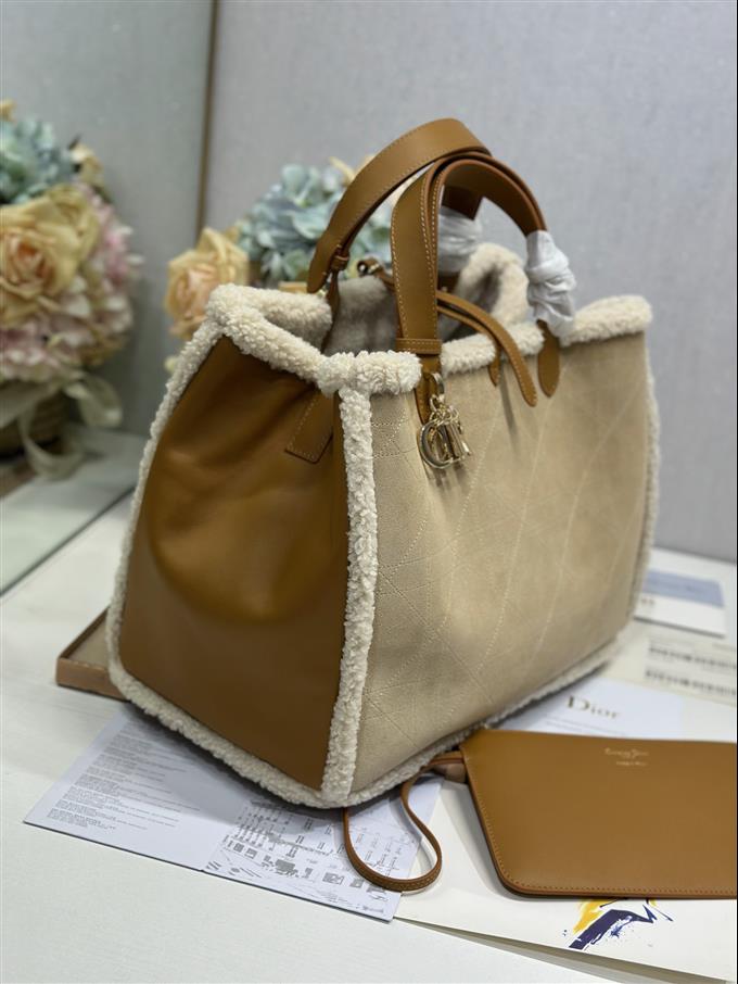 2025228Y980P212712277