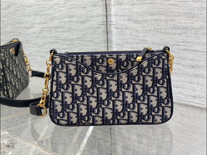 2025228Y550P203557429