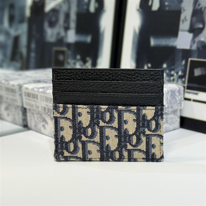 2025228Y150P203551823