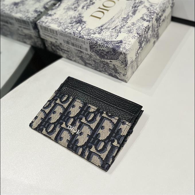 2025228Y150P203552125