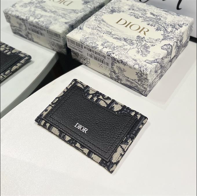 2025228Y150P203552285