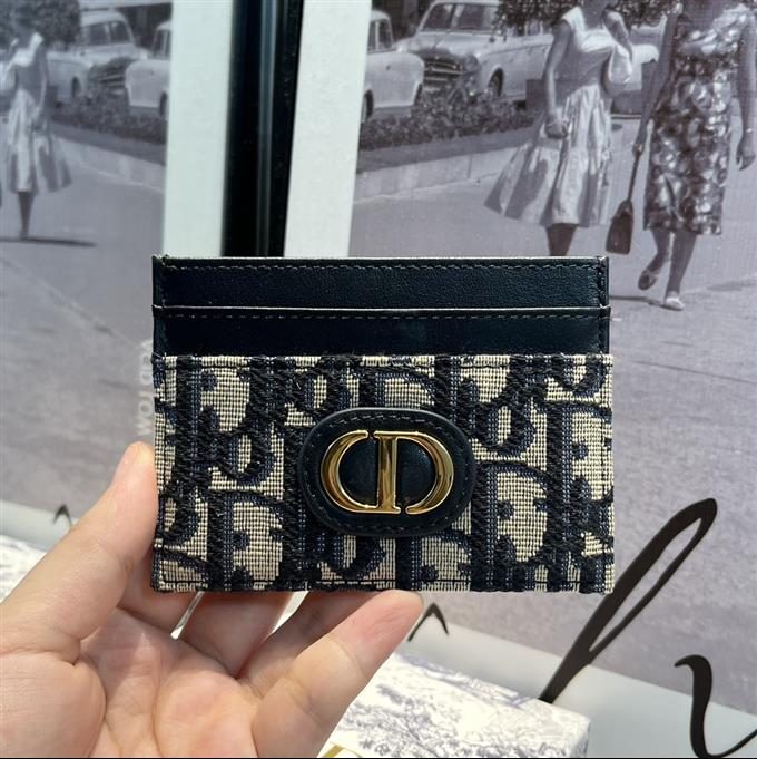 2025228Y150P203552409