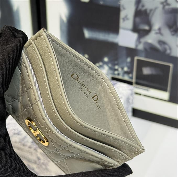 2025228Y150P203552800