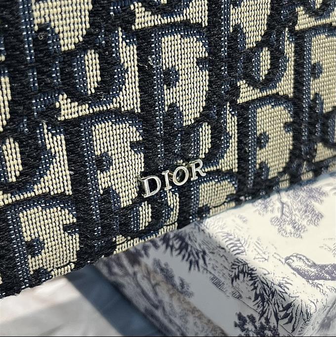 2025228Y160P20355473