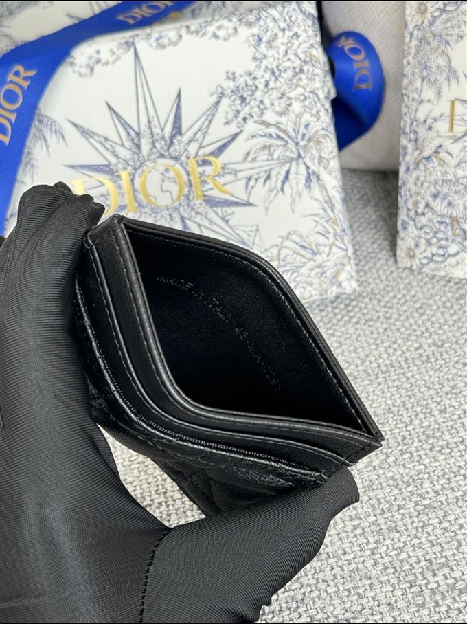 2025228Y180P203535343