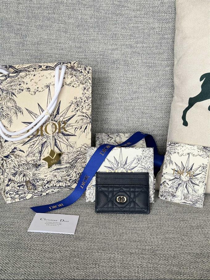 2025228Y180P203537922