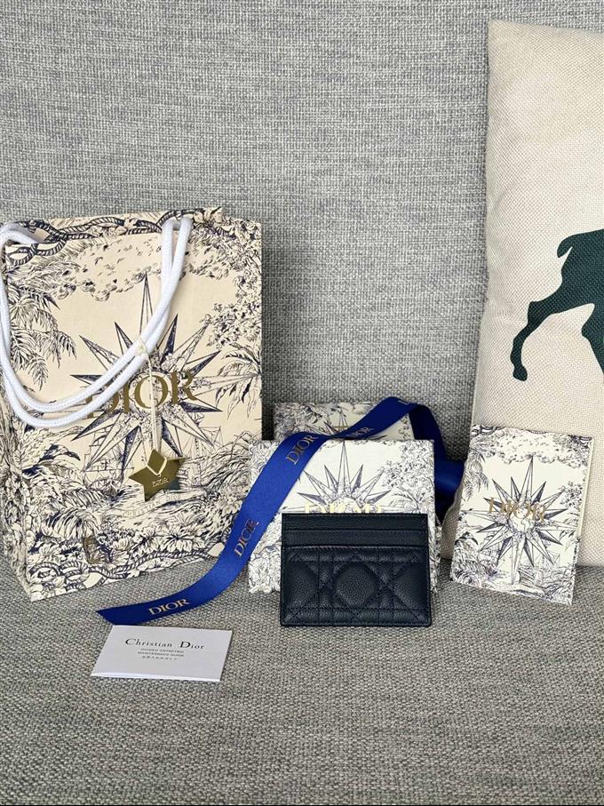 2025228Y180P203537937