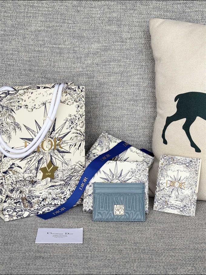 2025228Y180P203538629