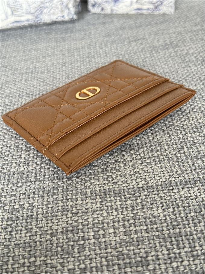 2025228Y180P20353895