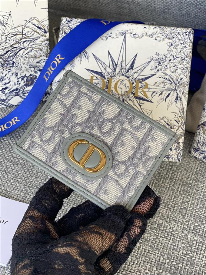 2025228Y180P203539224