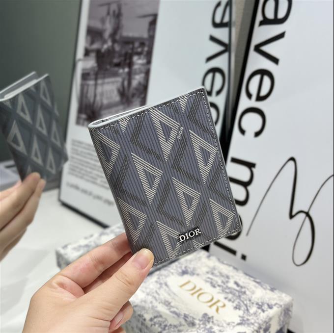 2025228Y180P203555100