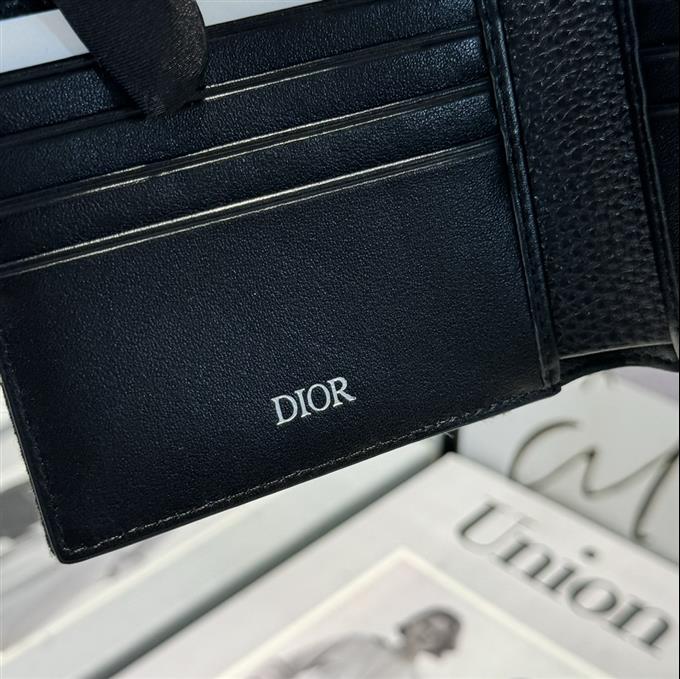 2025228Y180P203555586