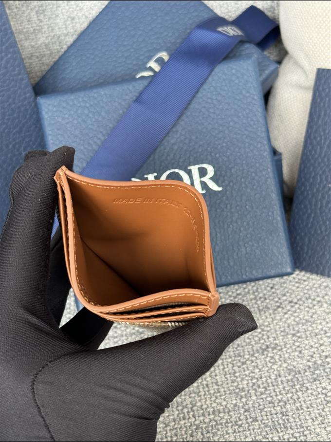 2025228Y180P203659802