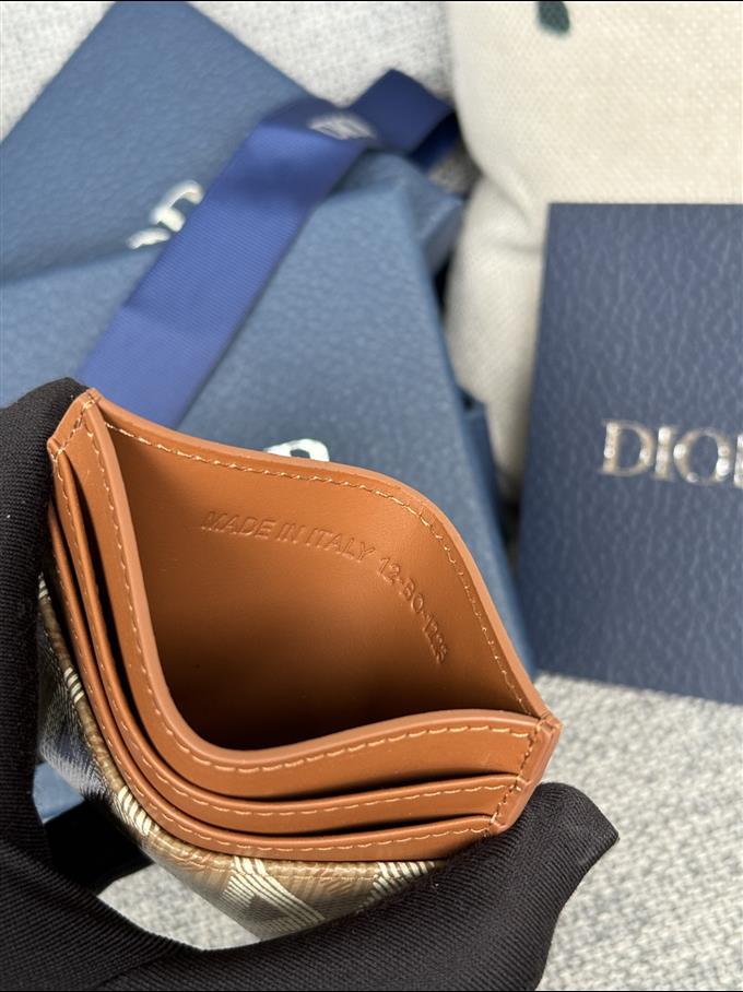 2025228Y180P203659818