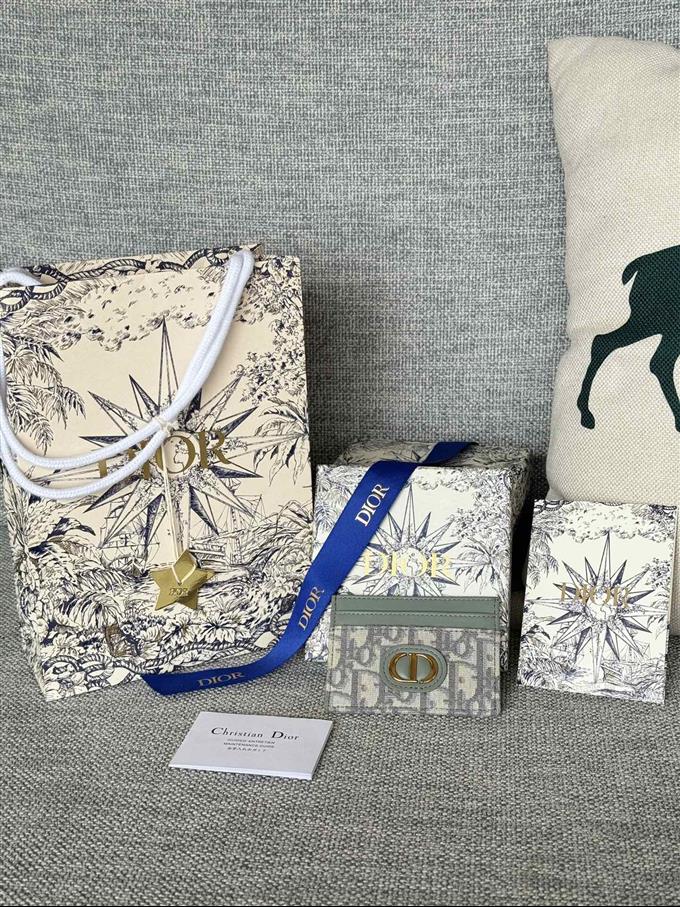 2025228Y190P203540182