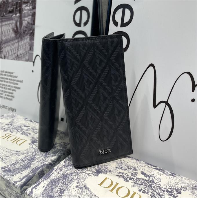 2025228Y190P22834577