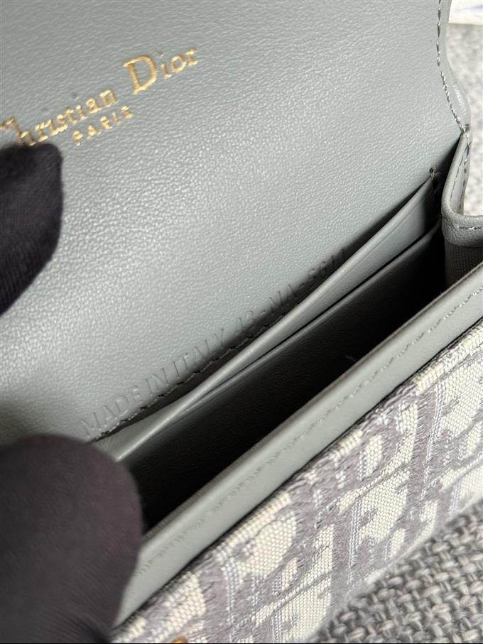 2025228Y200P20374116