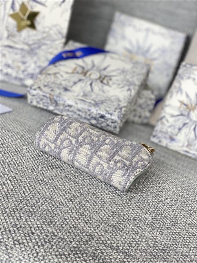 2025228Y200P20374335