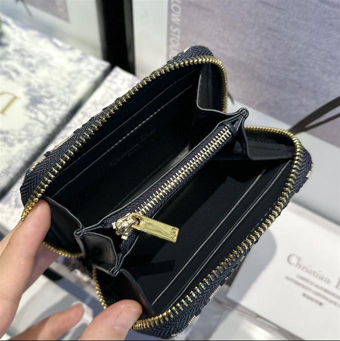 2025228Y200P204618186