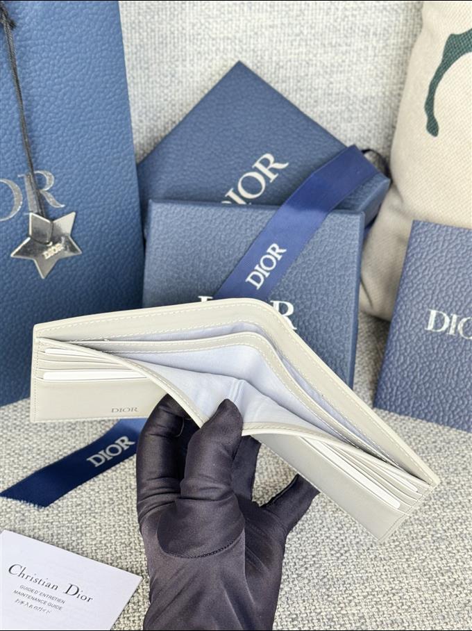 2025228Y210P182010915