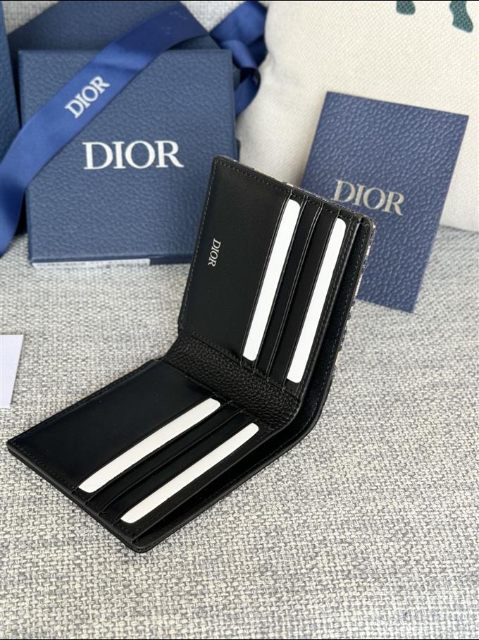 2025228Y210P182050111