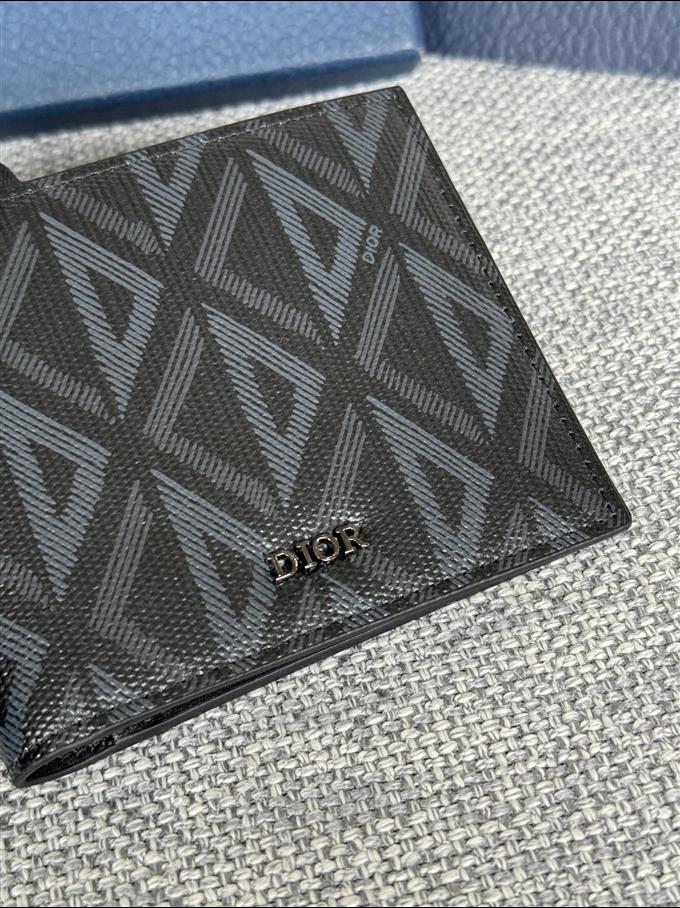 2025228Y210P18218683