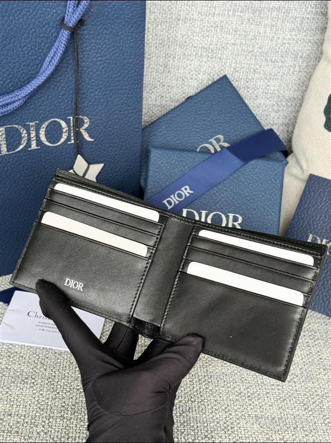 2025228Y210P18218699