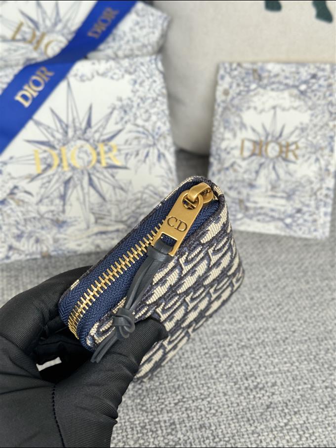 2025228Y220P182117845