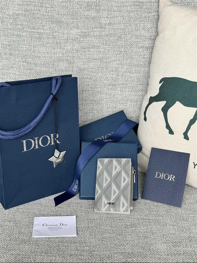 2025228Y230P182125108