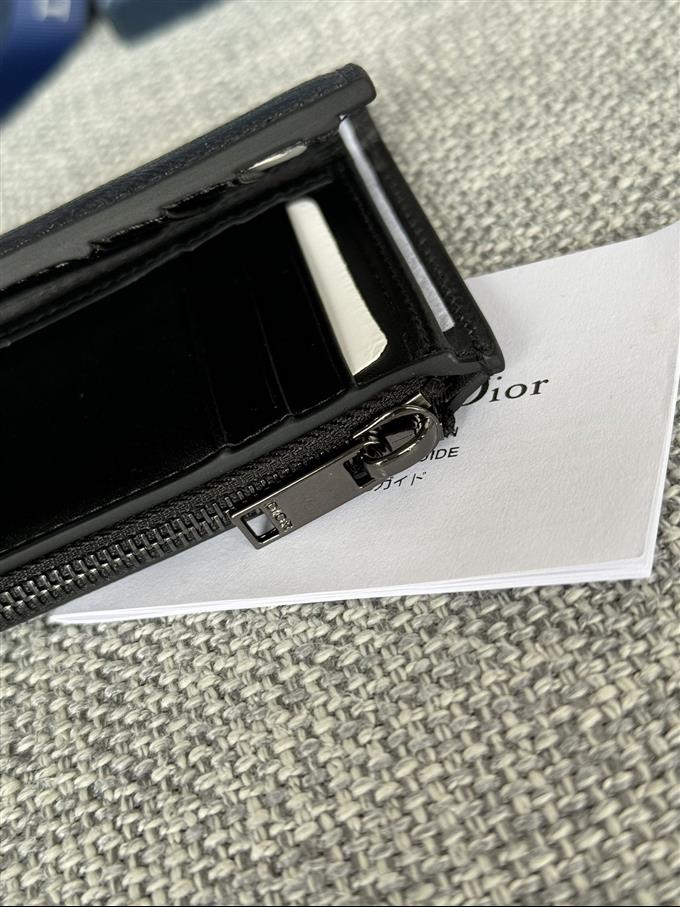 2025228Y230P182125326