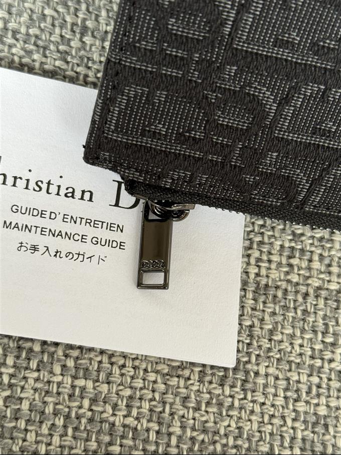 2025228Y230P182125634