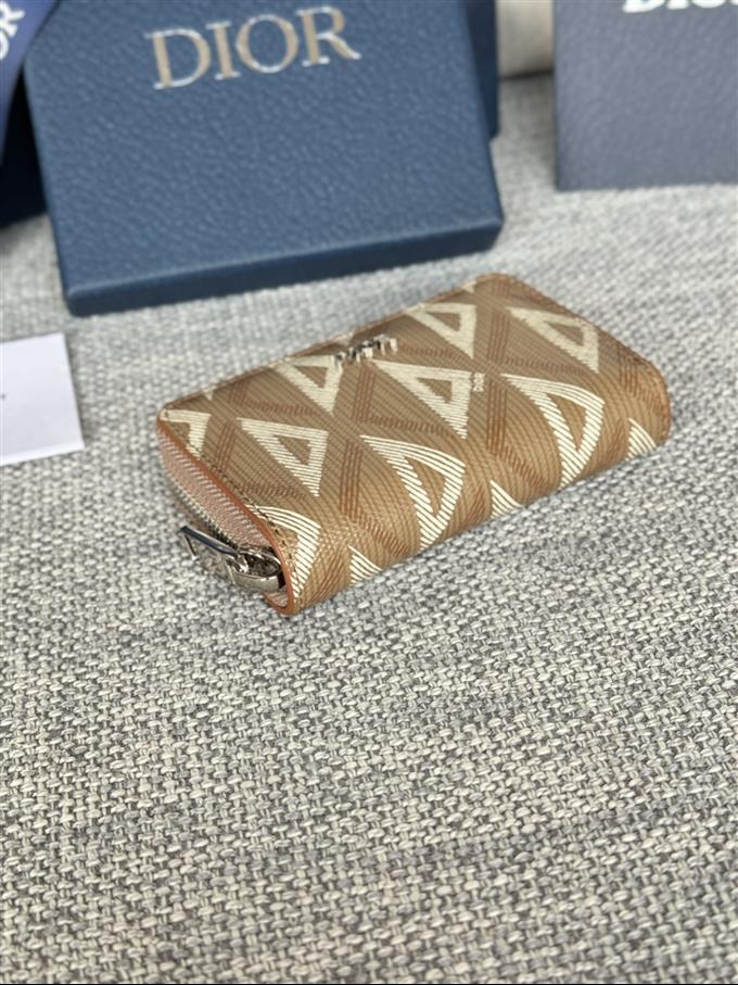 2025228Y230P182126424