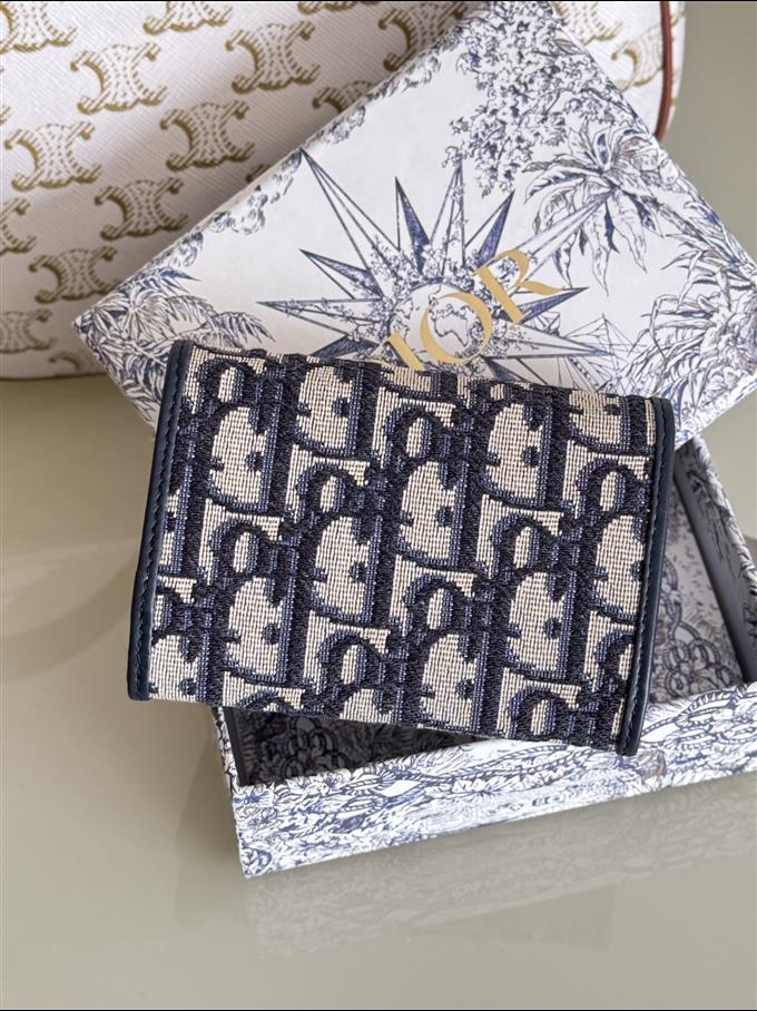 2025228Y230P203542439