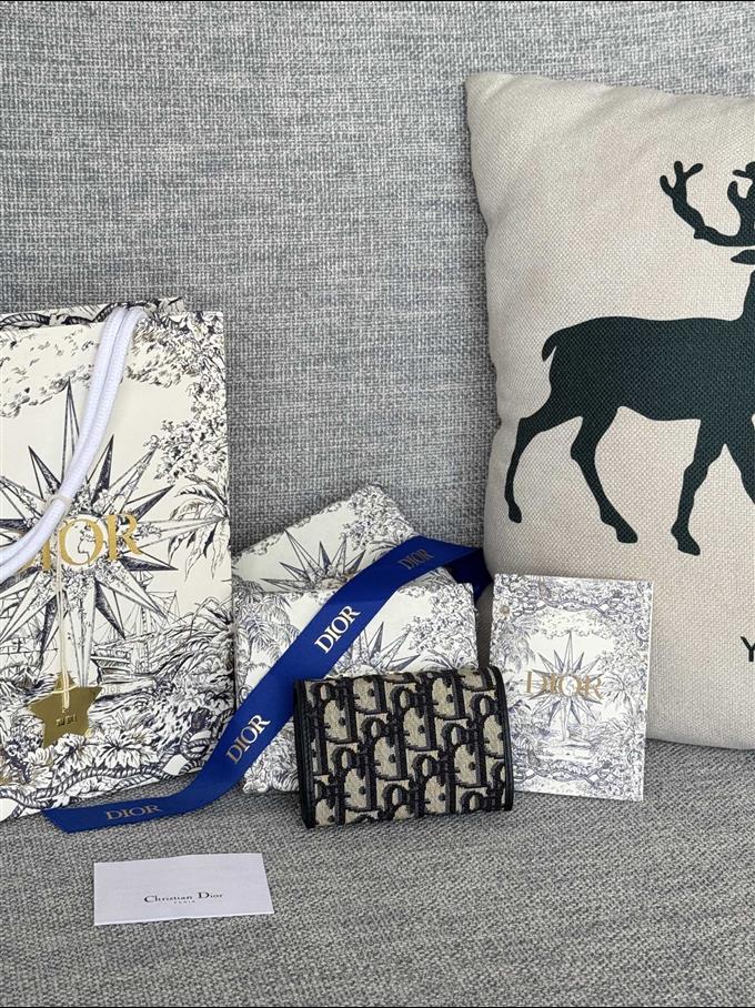 2025228Y230P203542533