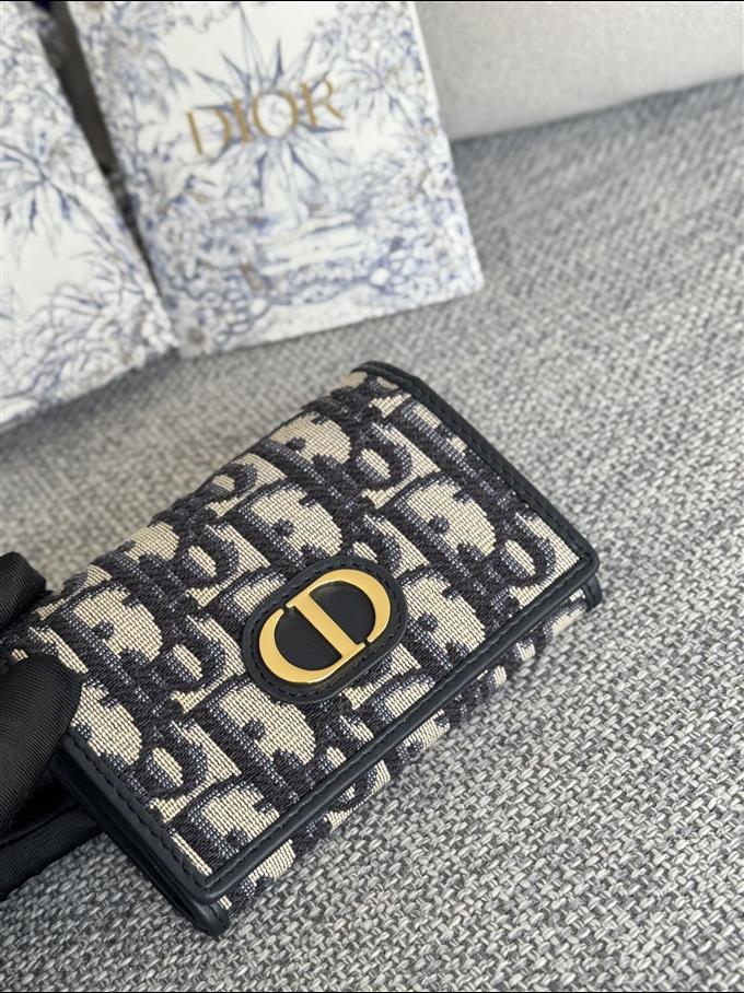 2025228Y230P203542579