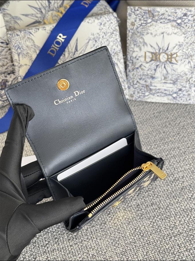 2025228Y230P203542625