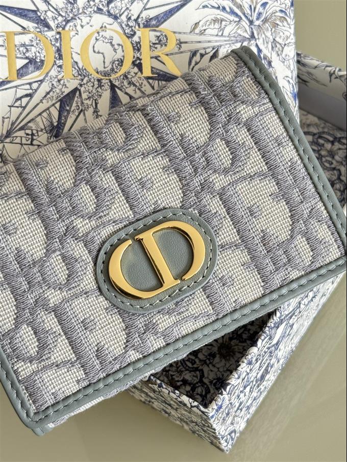 2025228Y230P203542703