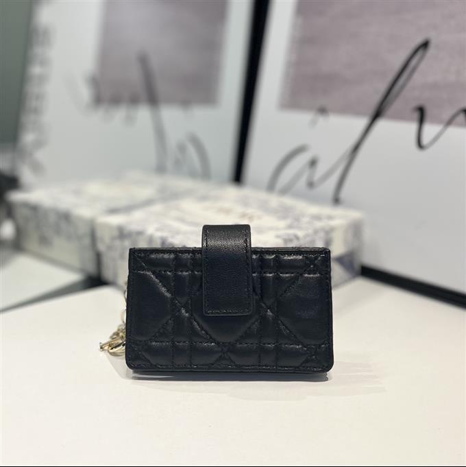 2025228Y230P203556970