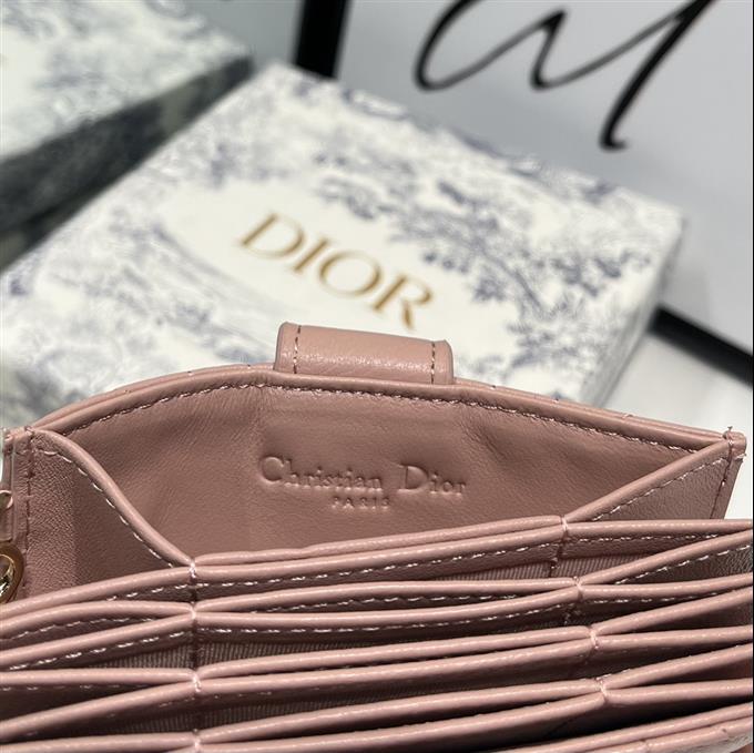 2025228Y230P203557240