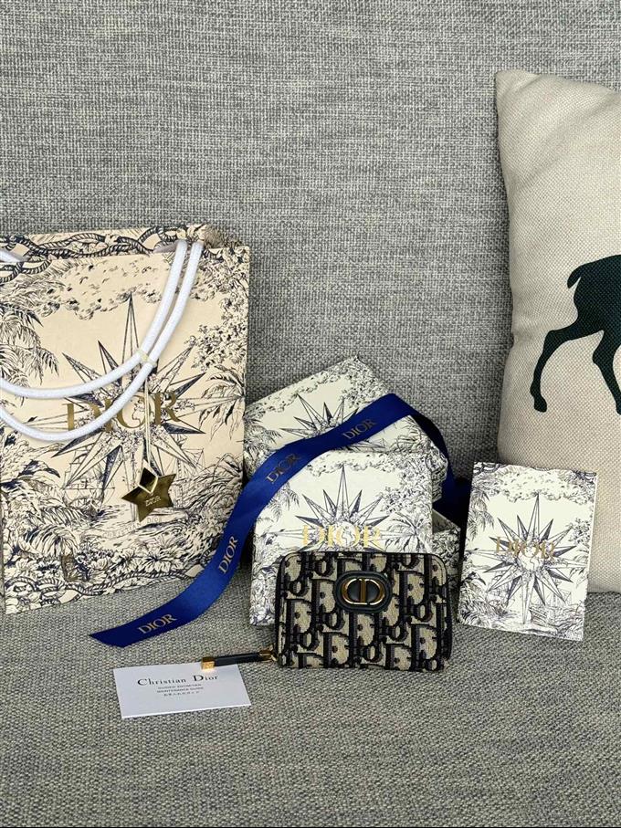 2025228Y230P204615639