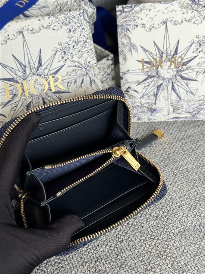 2025228Y230P204615733